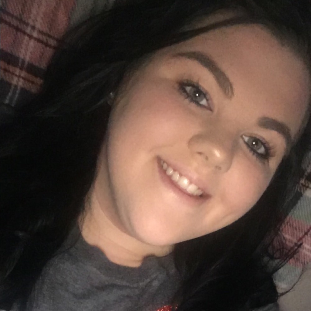 Meet your Posher, Victoria